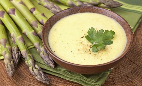 Suppe med asparges